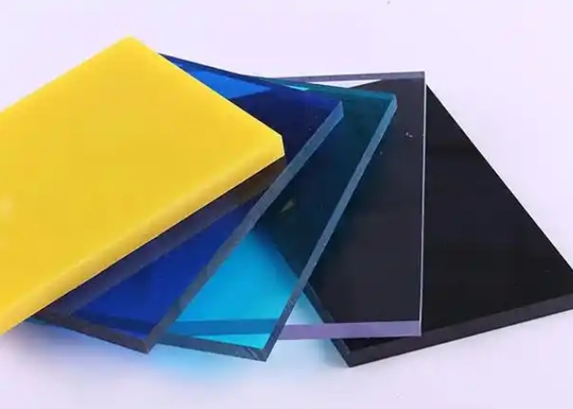 PC板和PMMA板哪個(gè)更安全環(huán)保？